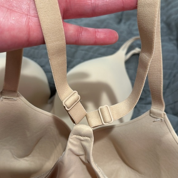 Auden bra and Maidenform bra - Picture 2 of 3